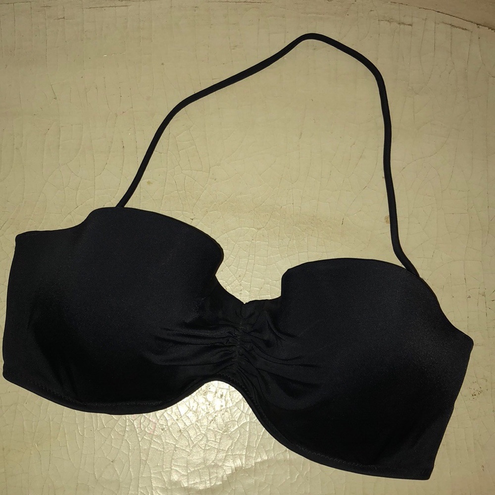 Victoria’s Secret 36D Black bikini top